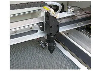 laser-cutting-panel